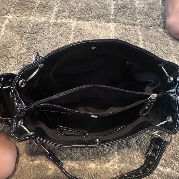 Black pleather gun purse - Picture 5 of 5